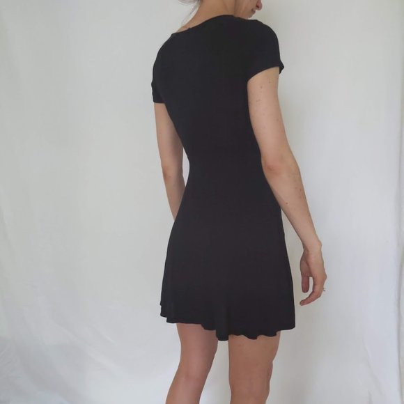 S | Forever 21 | Black Faux Wrap Knit Dress - Picture 5 of 7